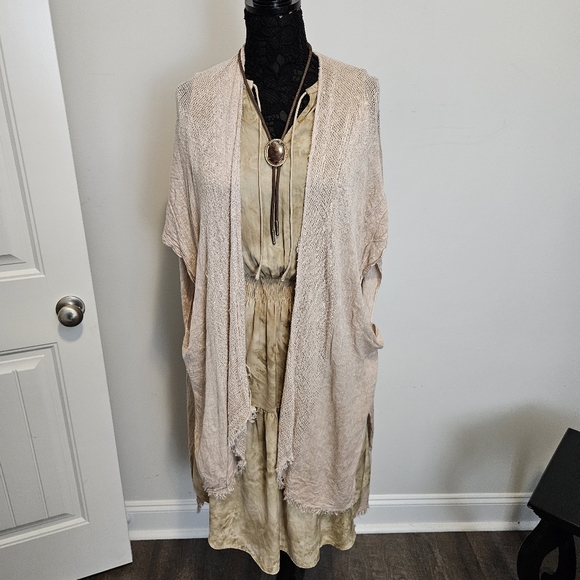 MADISON GREY Tiered Dress Tan Size Small - Picture 5 of 12